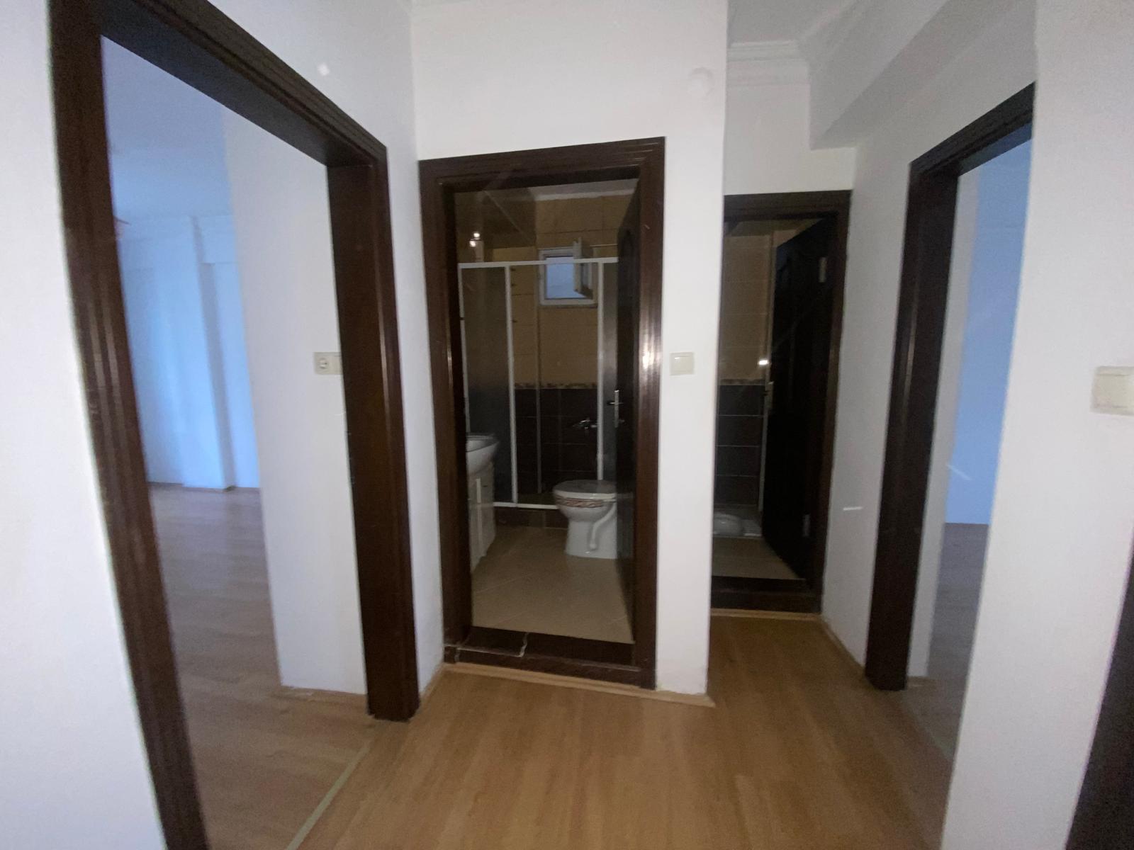 ŞEREFİYE MAH.. HAMLIK YOLU ÜZERİ HAMLIK FIRIN ARKASINDA 3 KATLI BİNA 2+1 SATILIK DAİRE 2 KATTA